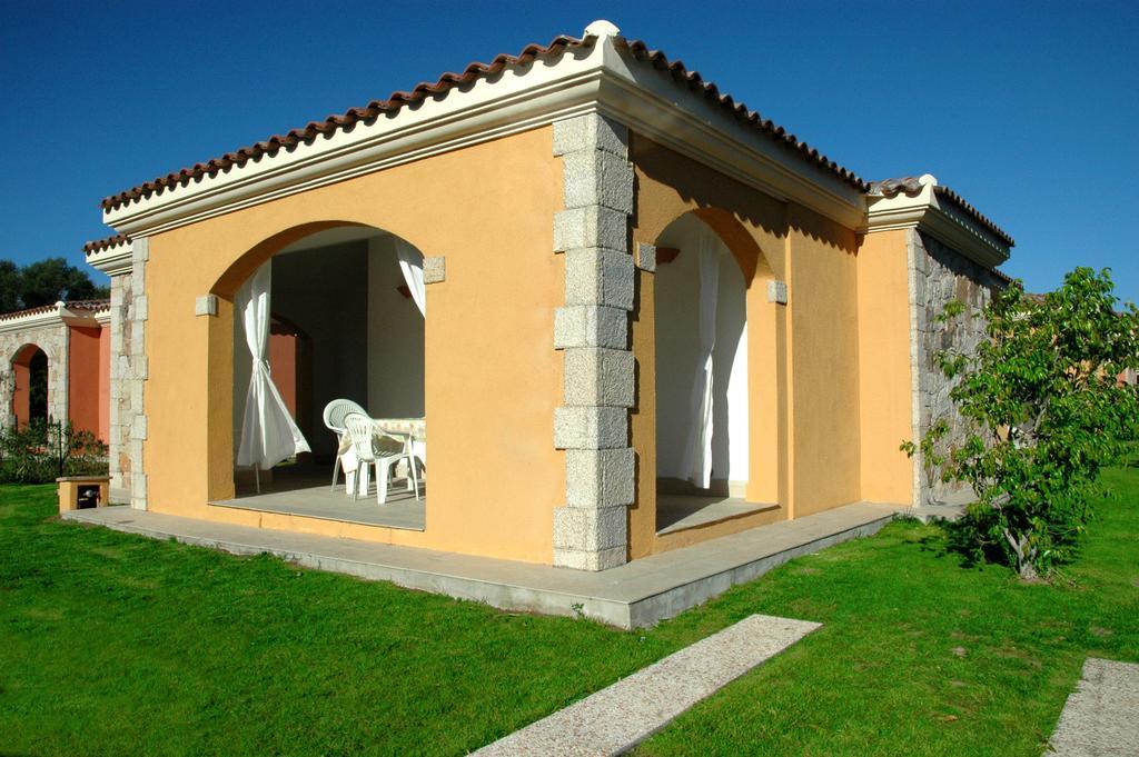 Holiday Homes Stella Marina San Teodoro  Habitación foto