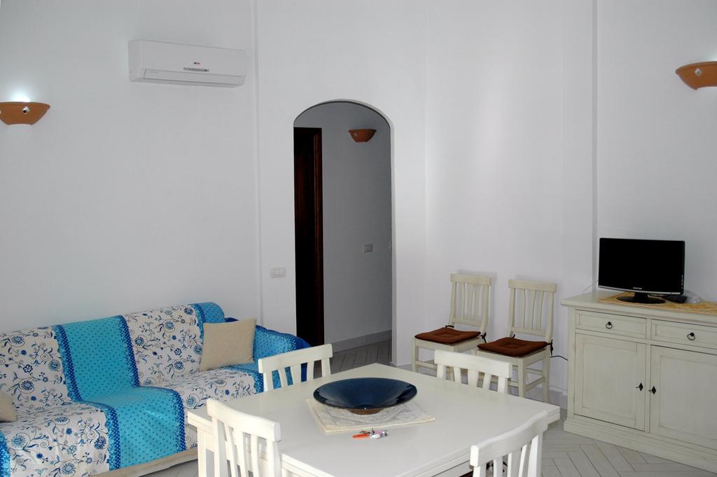 Holiday Homes Stella Marina San Teodoro  Habitación foto